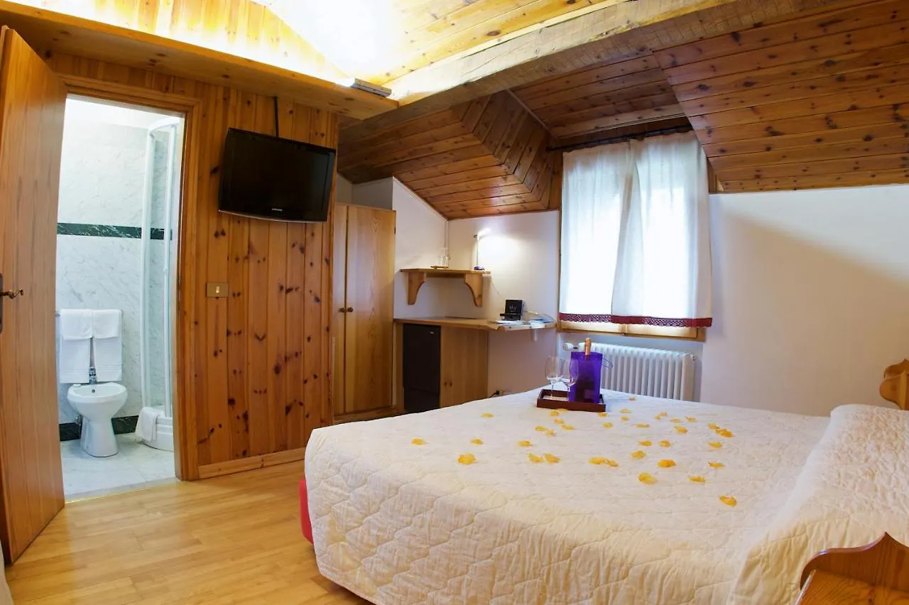 Locanda San Lorenzo Puos d'Alpago 3*,  Italy